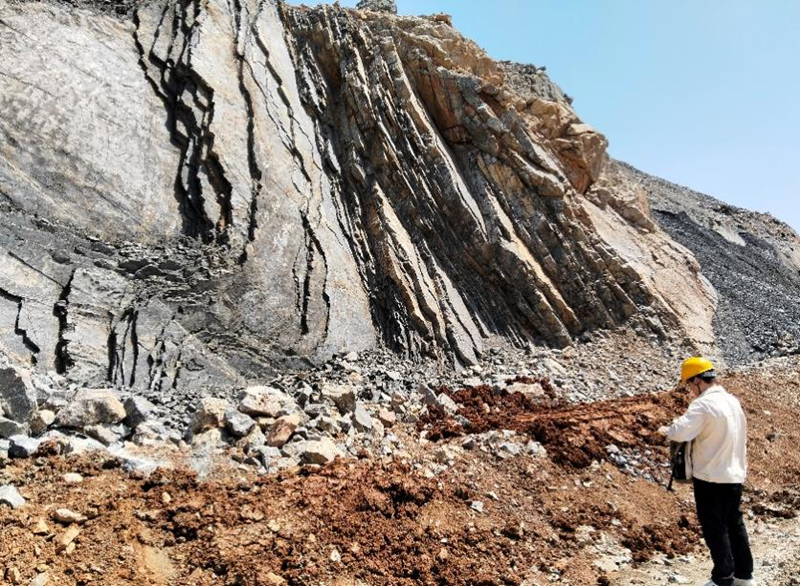 1745571041274623.png 地质调查所_副本.png